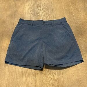 Men’s PGA Tour golf shorts